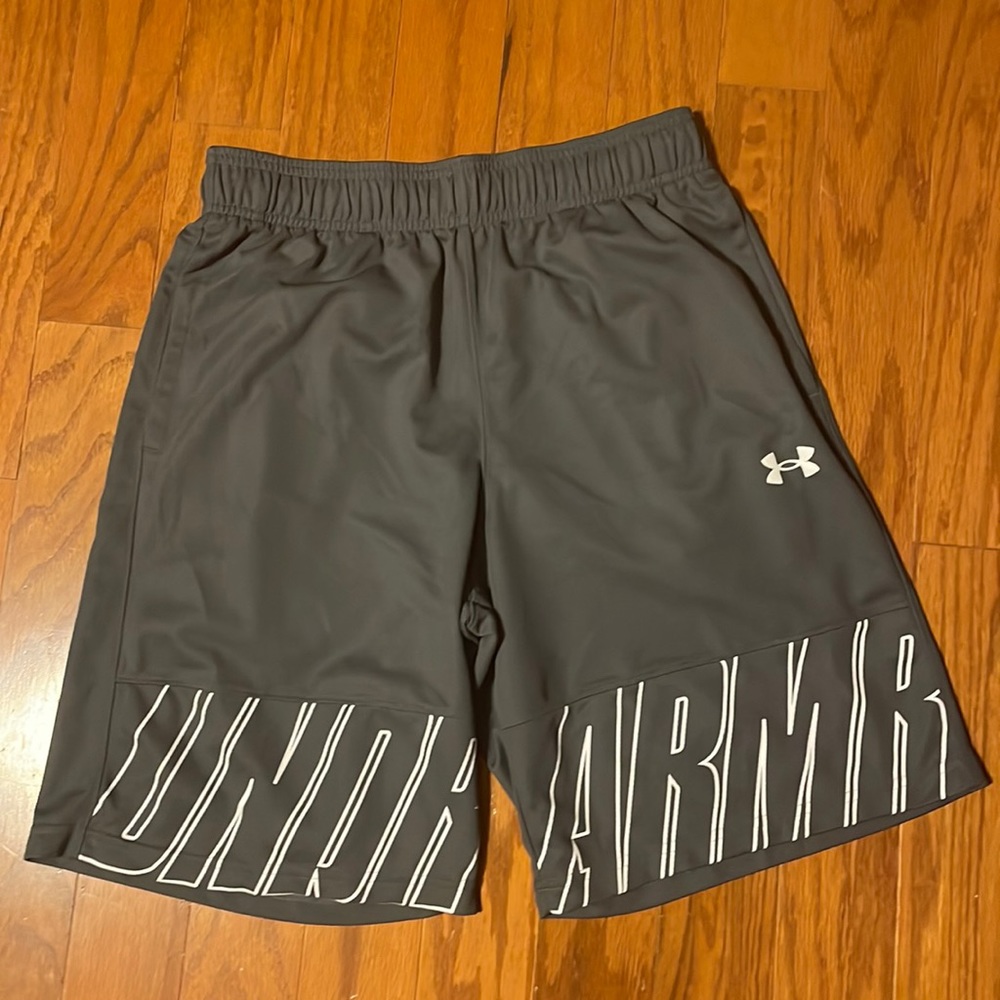 Never Wore! Under Armour Men’s Athletic Shorts Size M